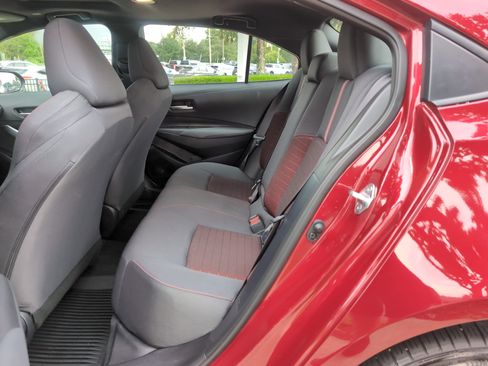 Certified 2025 Toyota Corolla SE w/ SE Premium Package FWD image 31