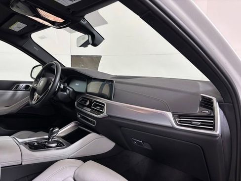 Used 2023 BMW X6 xDrive40i w/ Premium Package image 22