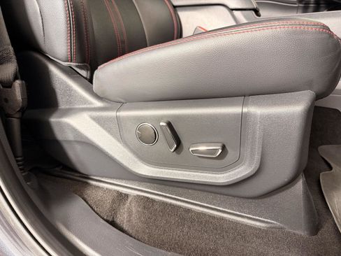 Used 2022 Ford Expedition Max Limited image 24