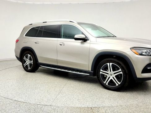 Used 2023 Mercedes-Benz GLS 450 4MATIC image 3