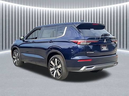 New 2026 Mitsubishi Outlander SE FWD image 4