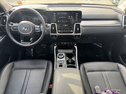 Certified 2021 Kia Sorento S image 15