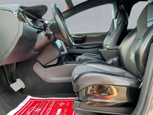 Used 2016 Tesla Model X Performance image 10