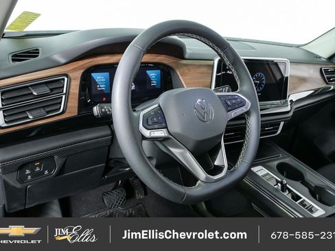 Used 2024 Volkswagen Atlas SE FWD image 4