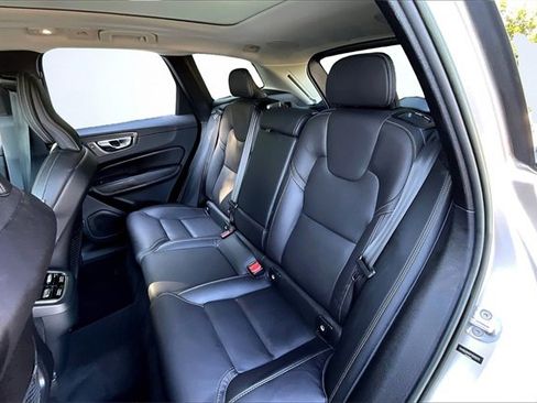 Certified 2023 Volvo XC60 B6 Ultimate image 26