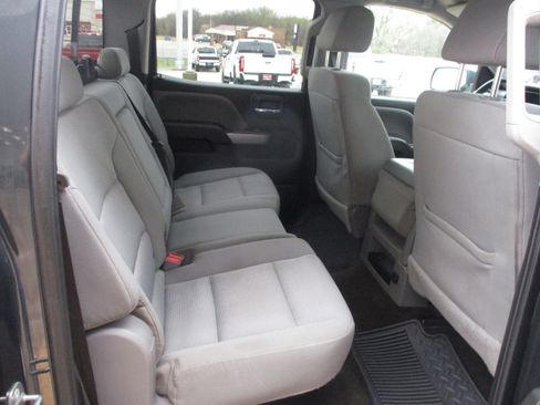 Used 2018 Chevrolet Silverado 1500 LT w/ All Star Edition image 9