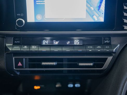 Used 2025 Toyota Camry LE FWD image 20