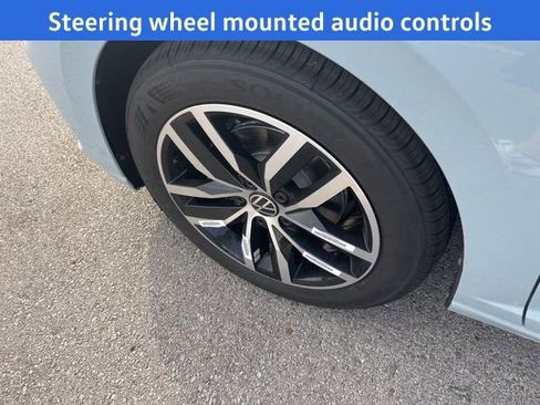 New 2026 Volkswagen Jetta SE image 5