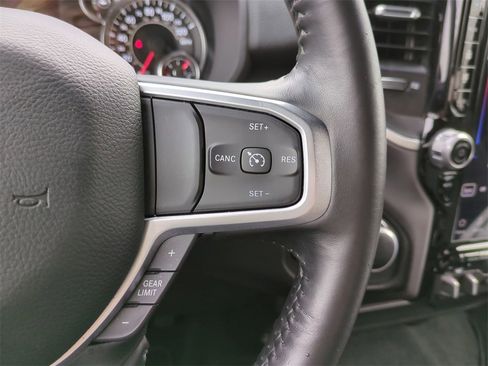 Used 2024 RAM 2500 Big Horn w/ Sport Appearance Package image 25