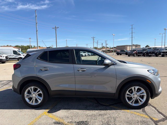 Used 2023 Buick Encore GX Preferred FWD image 5