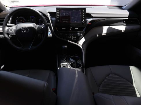 Used 2023 Toyota Camry SE w/ Audio Upgrade Package FWD image 12