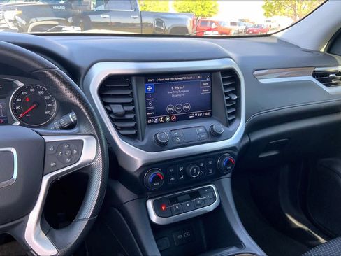 Used 2022 GMC Acadia SLE w/ Driver Convenience Package image 7