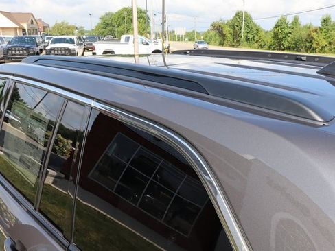 New 2025 Jeep Grand Cherokee Limited w/ Luxury Tech Group II image 30