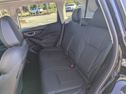 Certified 2021 Subaru Forester Limited image 14
