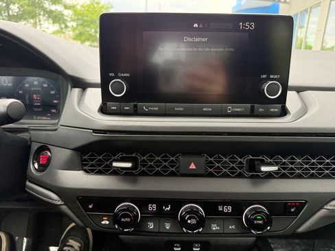Used 2024 Honda Accord EX image 24