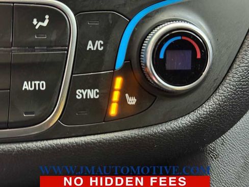 Used 2019 Chevrolet Equinox LT image 36