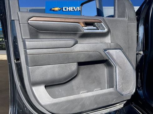 Used 2024 Chevrolet Silverado 2500 High Country w/ High Country Premium Package AWD/4WD image 21