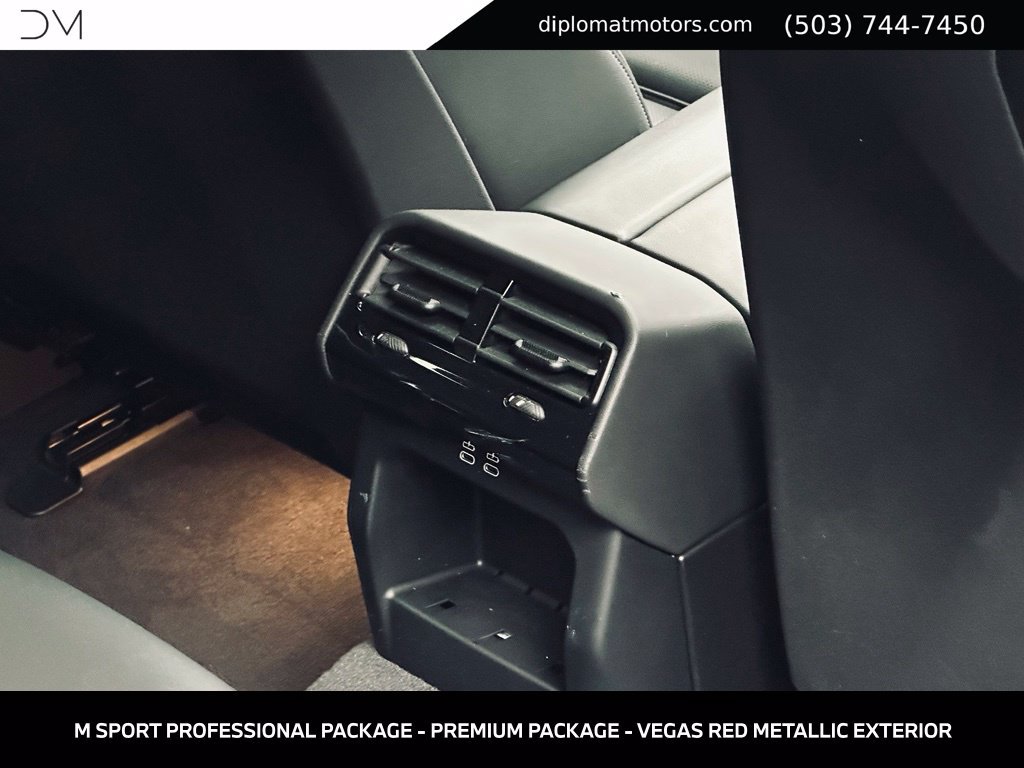 Used 2025 BMW i5 xDrive40 w/ M Sport Package AWD/4WD image 24