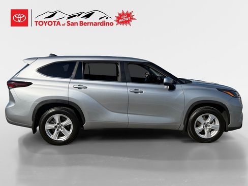 Certified 2024 Toyota Highlander LE image 6