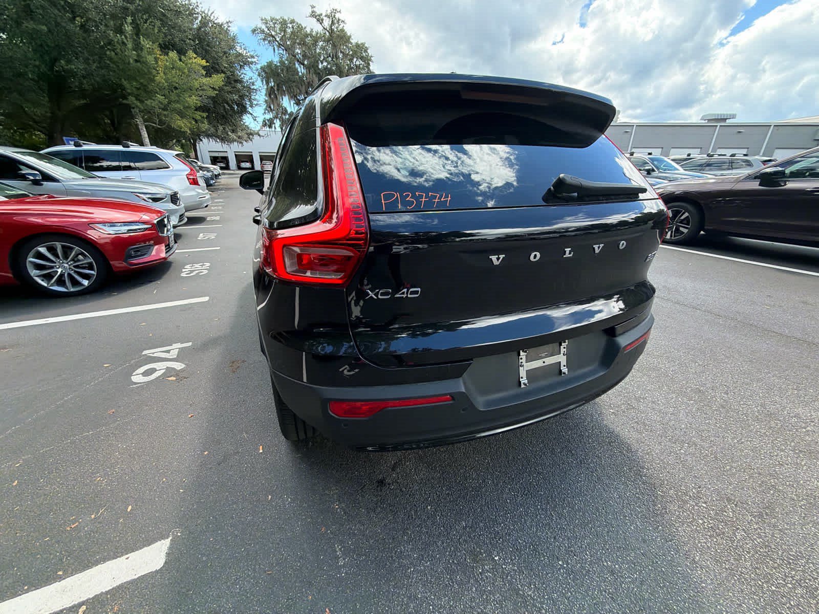 Used 2025 Volvo XC40 B5 Plus AWD/4WD image 13