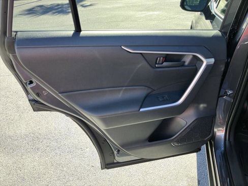 Certified 2025 Toyota RAV4 LE image 21