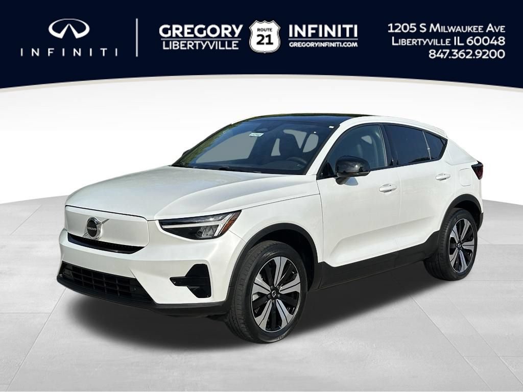 Used 2023 Volvo C40 Recharge Core AWD/4WD image 1