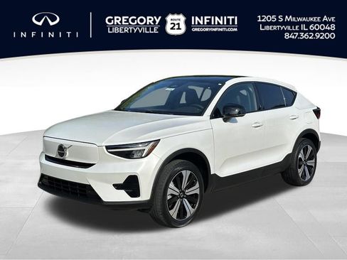Used 2023 Volvo C40 Recharge Core AWD/4WD image 1