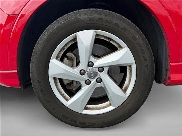 Used 2019 Audi Q3 2.0T Premium AWD/4WD image 27