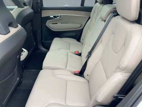 New 2026 Volvo XC90 B6 Ultra image 14