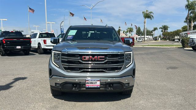 Used 2023 GMC Sierra 1500 SLT w/ SLT Premium Plus Package AWD/4WD image 9