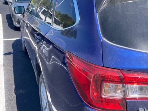 Used 2016 Subaru Outback 2.5i Premium AWD/4WD image 7