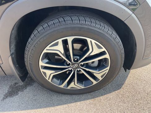 Used 2019 Hyundai Santa Fe Limited w/ Cargo Package image 14