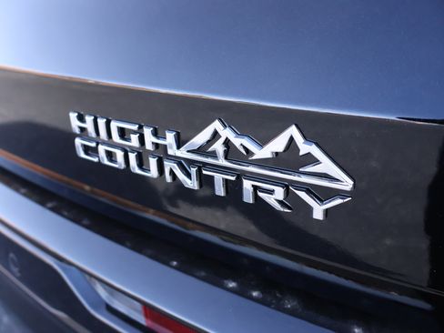 New 2026 Chevrolet Traverse High Country w/ LPO, Floor Liner Package image 6