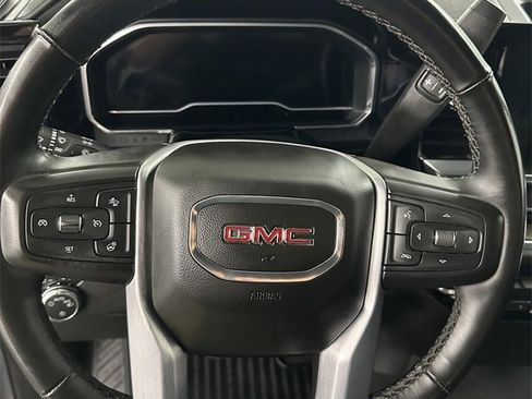 Used 2023 GMC Sierra 1500 SLE image 17