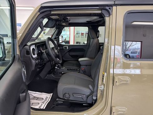 New 2026 Jeep Gladiator Sport image 7
