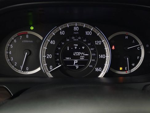 Used 2016 Honda Accord EX image 18