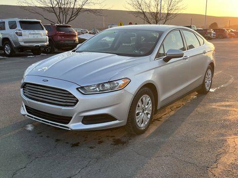 Used 2014 Ford Fusion S image 8