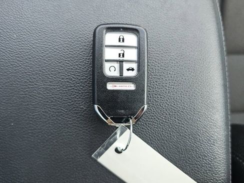 Used 2024 Honda CR-V EX image 19