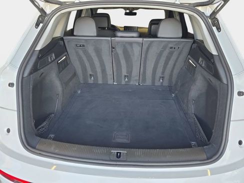 Used 2023 Audi Q5 2.0T Premium w/ Convenience Package AWD/4WD image 14