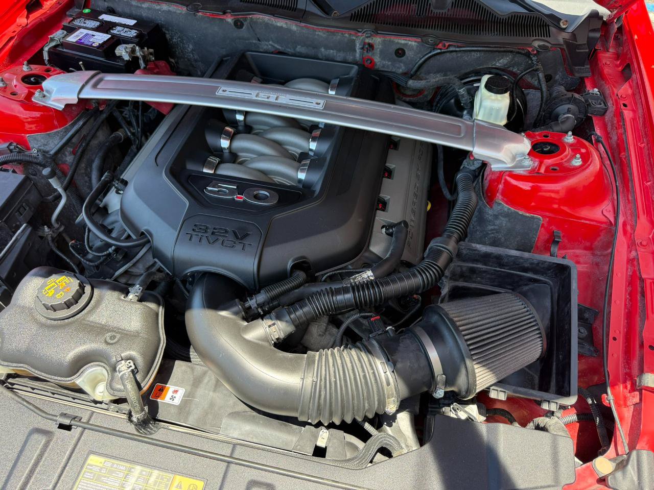 Used 2014 Ford Mustang GT Premium w/ Comfort Package RWD image 19