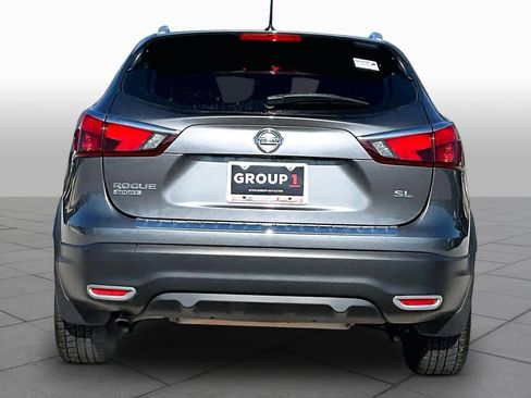 Used 2017 Nissan Rogue Sport SL w/ SL Premium Package FWD image 5