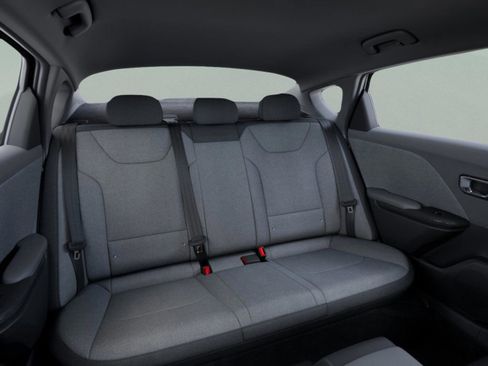 New 2025 Kia K4 LXS image 16