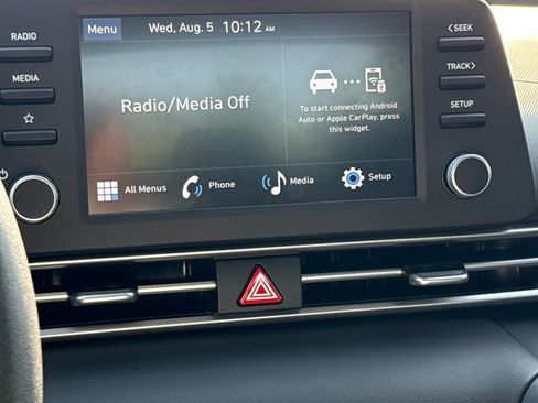 Used 2026 Hyundai Elantra SE FWD image 20