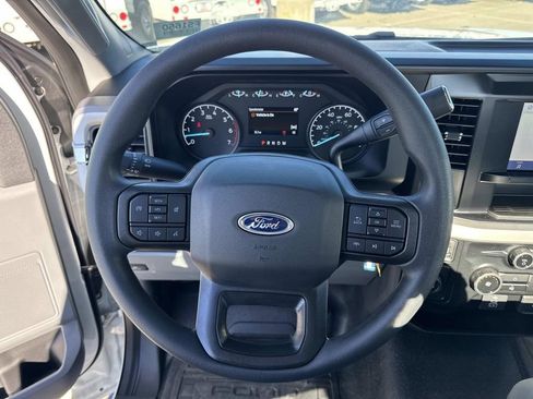New 2025 Ford F250 XL w/ XL Chrome Package image 8
