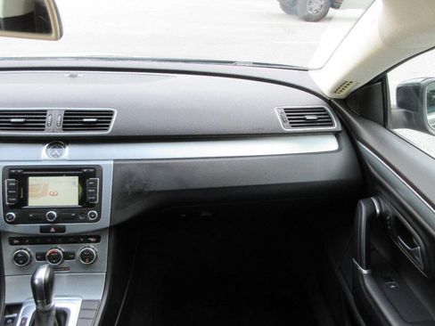 Used 2013 Volkswagen CC Lux image 31