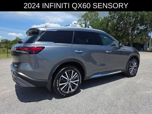 Used 2024 INFINITI QX60 Sensory w/ Vision Package AWD/4WD image 3