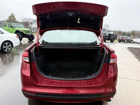 Used 2018 Ford Fusion SE image 52