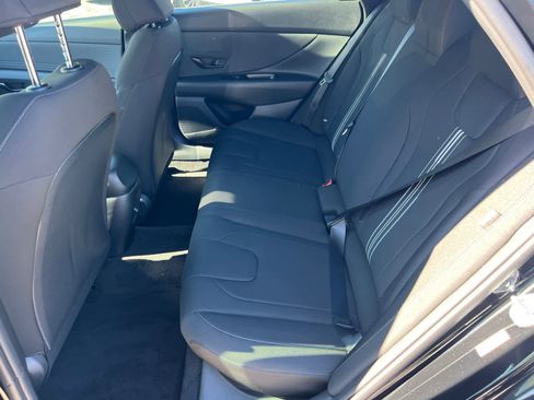 New 2025 Hyundai Elantra Sport image 11