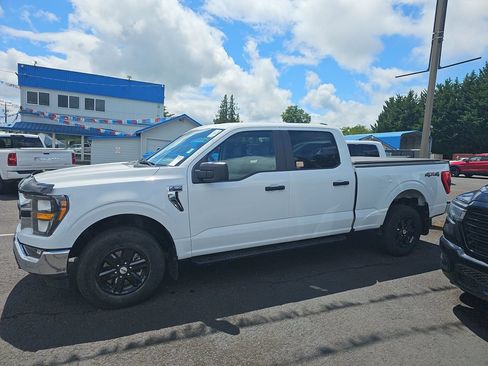 Used 2023 Ford F150 XLT w/ Trailer Tow Package AWD/4WD image 3