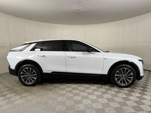 New 2026 Cadillac Lyriq Sport AWD/4WD image 13